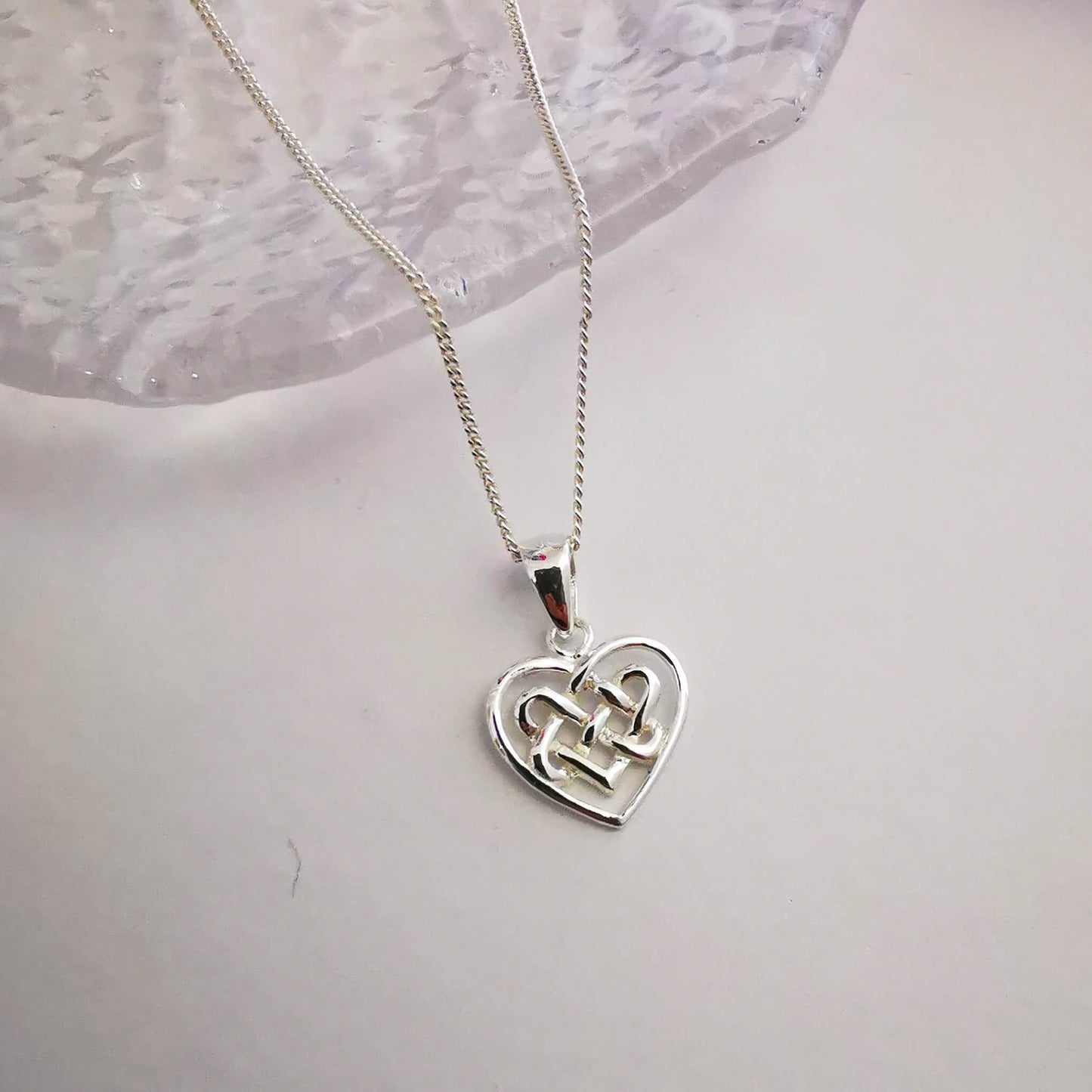 Sterling Silver Minimalist Celtic Pendant Necklace – Romantic Gift with Heartfelt “I Love You” Message